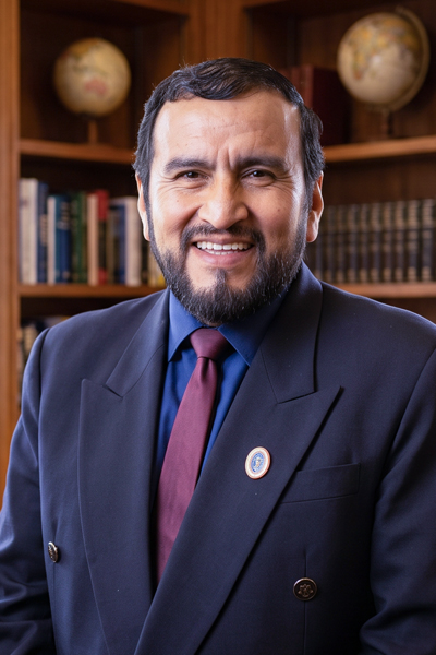 ALFREDO ARNEZ400x600 15